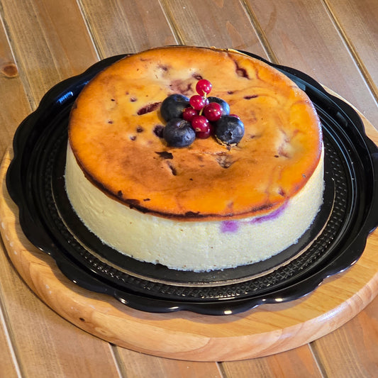 Zapiekanka with berries ( زابيكانكا مع التوت)