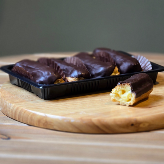 Chocolate Eclair/اكلير بالشوكولاتة